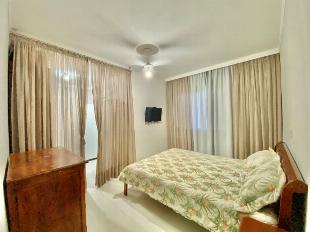 OPORTUNIDADE DE CASA SEMI MOBILIADA COM 05 SUÍTES NO JARDIM REAL