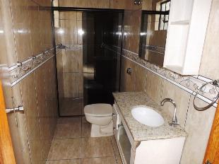 ALUGA-SE CASA JD. ALVORADA PRÓX. PRAÇA FARROUPILHA