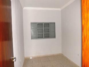 ALUGA-SE CASA JD UNIVERAL SARANDI PR