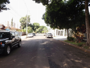 VENDE-SE CASA ALVENARIA VILA MORANGUEIRA PROX. HIPERMERCADO CONDOR. LIBERADO P/ PREDIO.