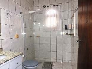 VENDE-SE BELO SOBRADO SEMI MOBILIADO AREA CENTRAL PRÓX. SHOOPING AVENIDA CENTER