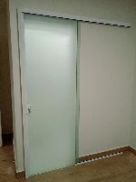 vidraçaria karina box, espelhos lapidado, espelhos bisotê, prateleiras, esquadrias, box até teto, portas pvc, portas pivoltante manutenção.