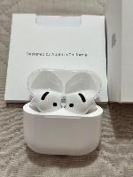 AirPod 4