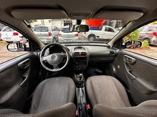 GM Corsa Maxx 1.4 completo 5p