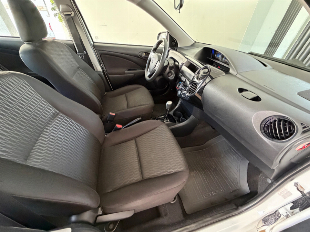 TOYOTA ETIOS SEDAN X 1.5 AUTOMÁTICO