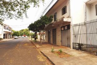 VENDE-SE SOBRADO COMERCIAL RUA SÃO SILVESTRE ZONA 07