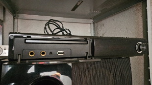 HOME THEATER  LG