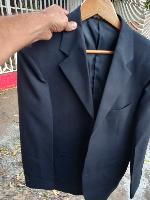 3 blazer sendo um com calça e paletó