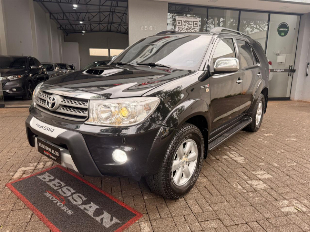 Toyota Hilux Sw4 SRV D4-D 4x4 3.0 tdi diesel aut. 7l