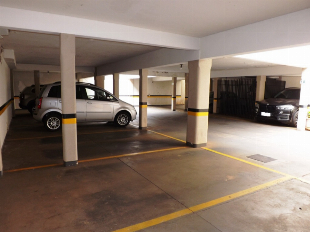 ALUGA-SE APTO ED. CALAMARES ZONA 07. À 200M2 DO SHOOPING AVENIDA CENTER
