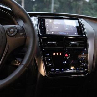 TOYOTA YARIS HATCH XLS 2025