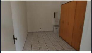 Aluga-se KitNet na Zona 4