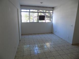 Apartamento à venda na Zona 03