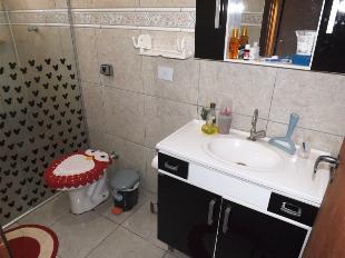 VENDE-SE CASA PQUE RES TUIUTI BOA LOCALIZAÇÃO