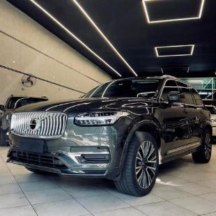 VOLVO XC90 T8 MOMENTUM 2021
