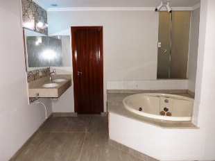 VENDE-SE CASA JD OLIMPICO