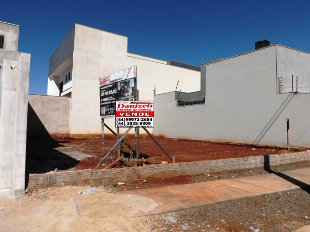 VENDE-SE EXCELENTE 1/2 TERRENO JD TÓQUIO. PRÓX. AV. MORANGUEIRA