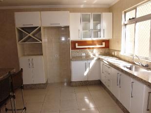 VENDE-SE LINDO APTO ED. SANT LOUIS ZONA 07