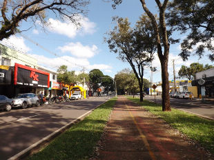 ALUGA-SE PONTO COMERCIAL AV. PEDRO TAQUES PRÓX. PRAÇA FARROUPILHA